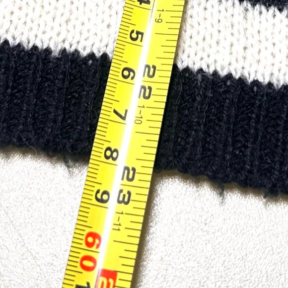 Epique Moi black and white striped knit poncho sweater. Size S/M - Picture 6 of 7